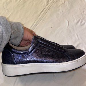 Donald Pliner Slip-on Sneaker